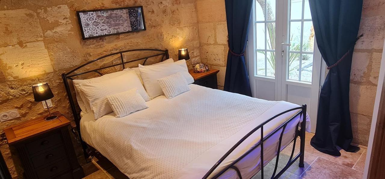 Dom Peyreton Prestige Cottages Set In A Charming Wine Property Villegouge Екстер'єр фото