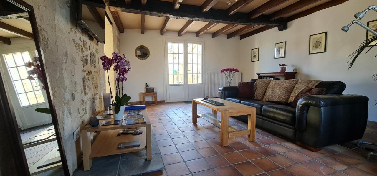 Dom Peyreton Prestige Cottages Set In A Charming Wine Property Villegouge Екстер'єр фото