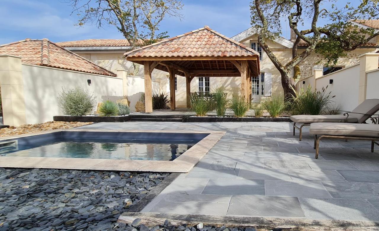 Dom Peyreton Prestige Cottages Set In A Charming Wine Property Villegouge Екстер'єр фото